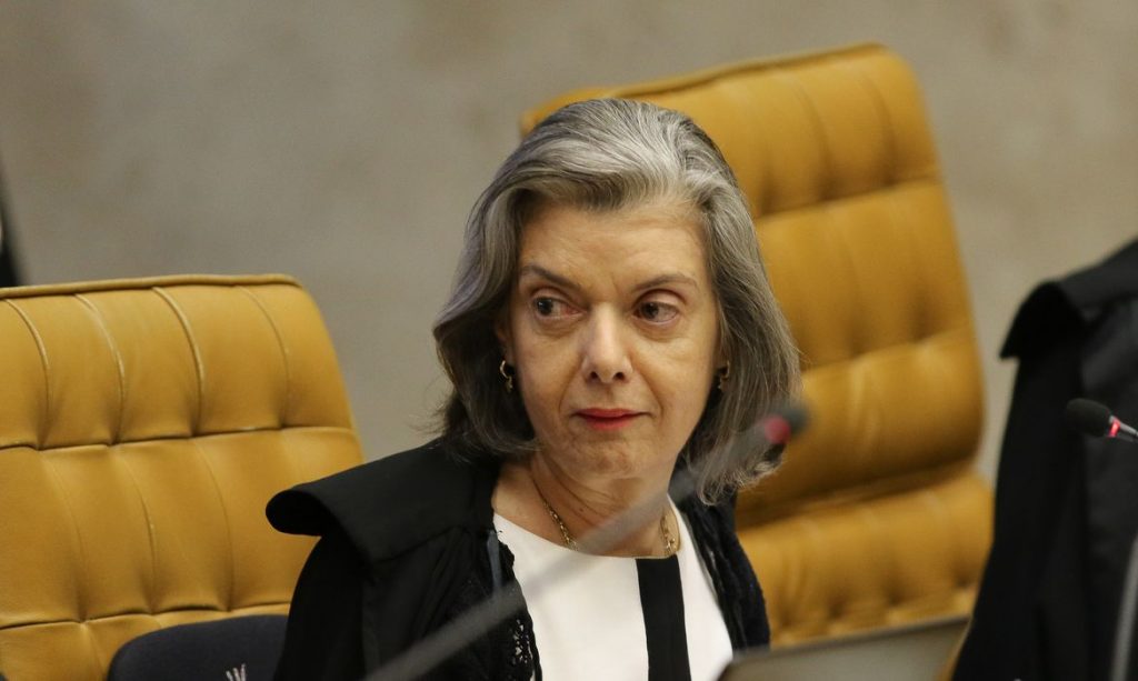 STF envia à primeira instância pedidos para investigar Bolsonaro