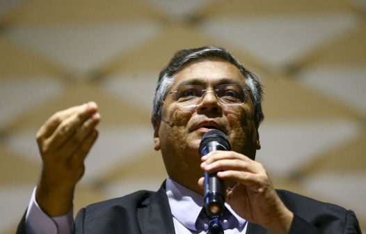 Dino diz que CPI sobre atos antidemocráticos poderia causar perda de foco da reforma