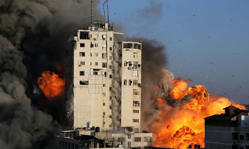 Bombardeio em Gaza marca primeiro dia após ação de Israel