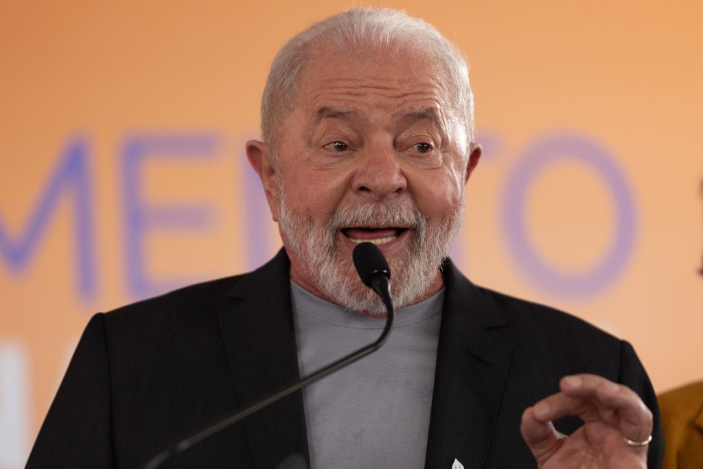 Lula aproveita ponte com governadores para tentar debilitar oposição no Senado