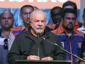 Lula defende democratização e regulação de plataformas digitais