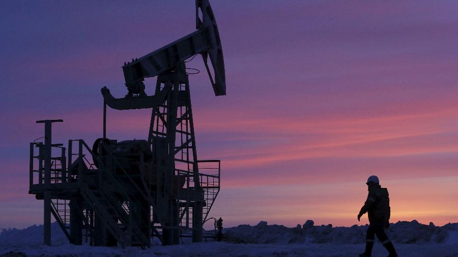 Petróleo cai cerca de 3%, com dúvidas sobre demanda