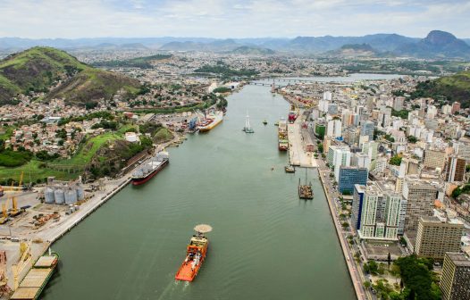 VLI e Codesa assinam acordo para estudar investimentos no Porto de Vitória