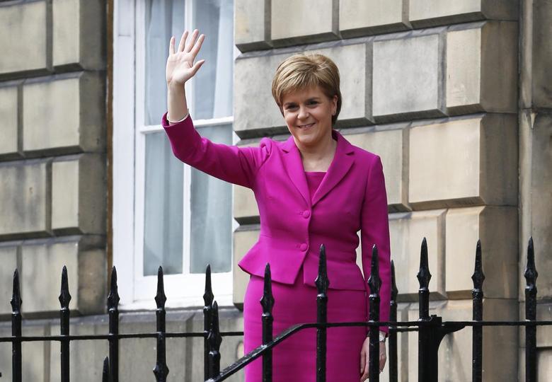 Nicola Sturgeon renuncia após oito anos como primeira-ministra da Escócia