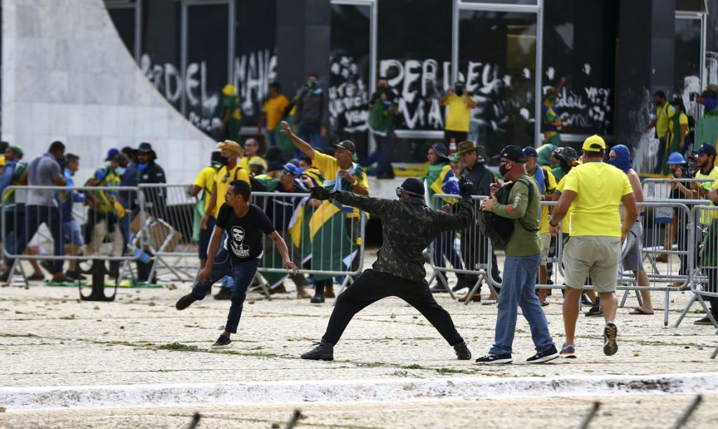 Bolsonarista disse que ‘ETs’ ajudariam Exército em golpe