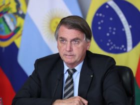 Bolsonaro defende presos por atos golpistas: ‘Chefes de família, mães e avós’