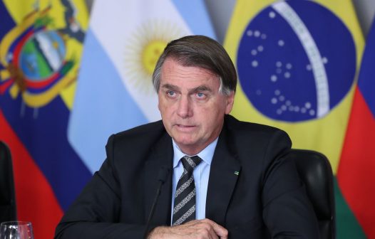 Bolsonaro defende presos por atos golpistas: ‘Chefes de família, mães e avós’