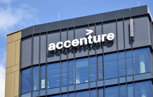 Accenture anuncia a demissão de 19 mil funcionários