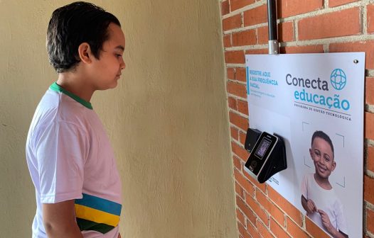 Escolas municipais já instalam câmeras para controlar faltas de alunos