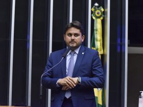 Câmara dos Deputados emprega piloto e gerente de haras do ministro Juscelino Filho