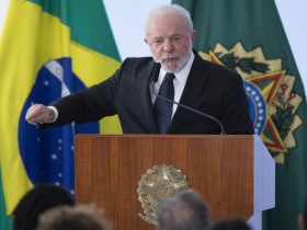 Lula diz que sociedade está precisando de mais Estado