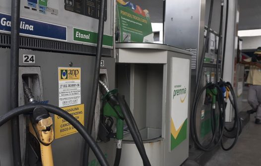 <strong>Tanque de gasolina consumiu 10% da renda das famílias do Nordeste</strong>