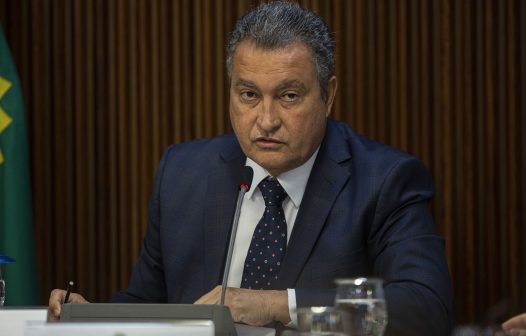 Rui Costa diz que presidente do BC presta desserviço e promete reação sobre juro