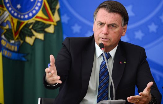 Bolsonaro pede que TCU fique com joias até decisão final