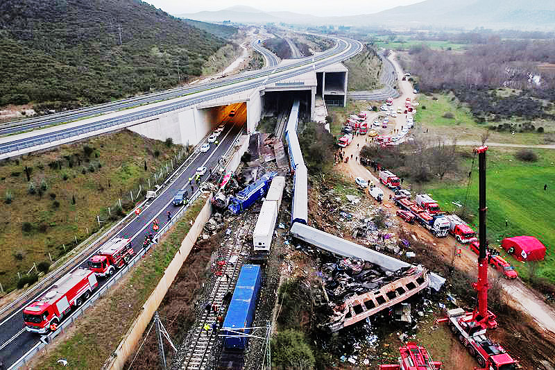 Colisão de trens na Grécia deixa 36 mortos e 85 feridos