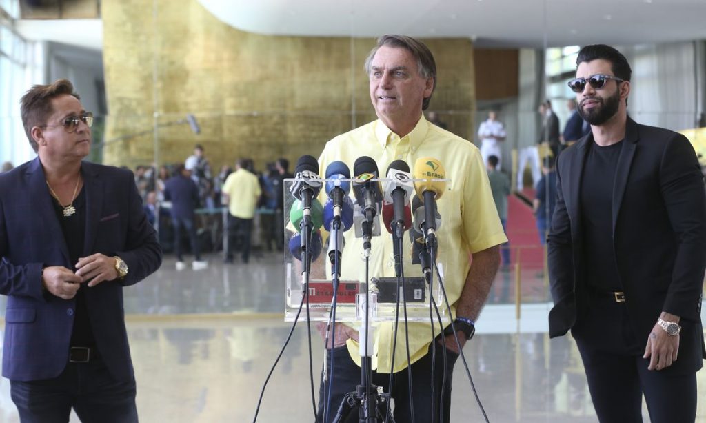 Gestão Bolsonaro pagou R$ 1,1 milhão a Gusttavo Lima