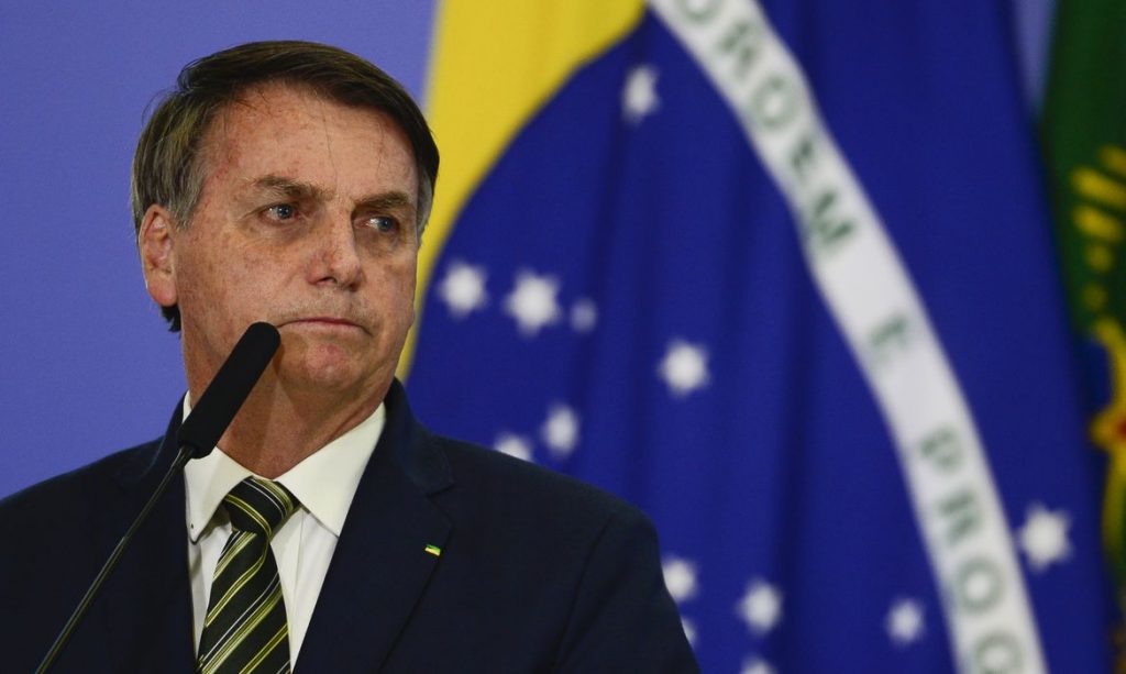 Bolsonaro devolve 3º kit de joias da Arábia Saudita