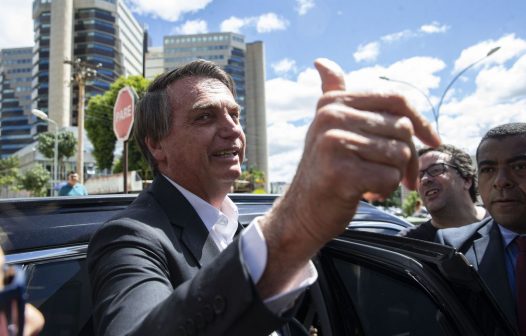 Bolsonaro diz que post com fake news foi acidental