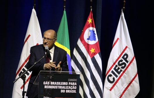 Alckmin anuncia grupo de trabalho com Petrobras para ampliar oferta de gás