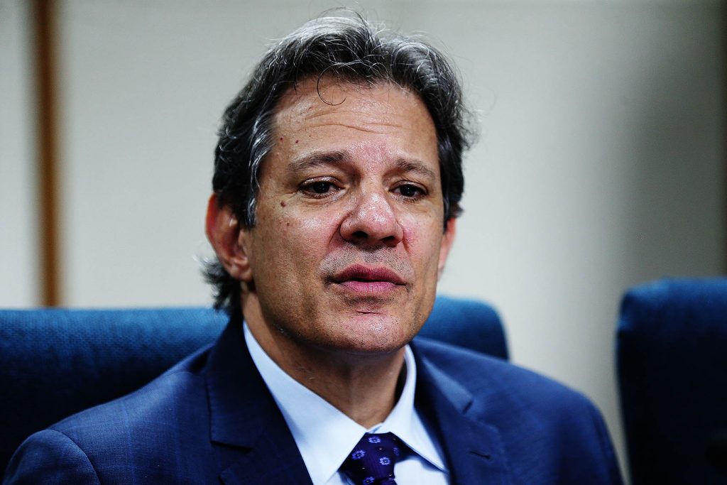 Haddad diz ser contra ‘criminalizar’ estouro fiscal