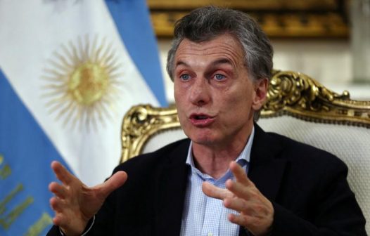 Saída de Macri acirra disputa entre aliados de Cristina e Fernández pela presidência