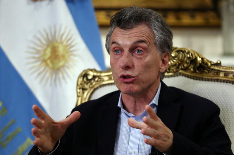 Saída de Macri acirra disputa entre aliados de Cristina e Fernández pela presidência