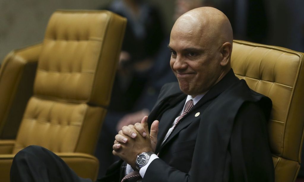 Moraes vota por colocar no banco dos réus 100 denunciados por atos golpistas