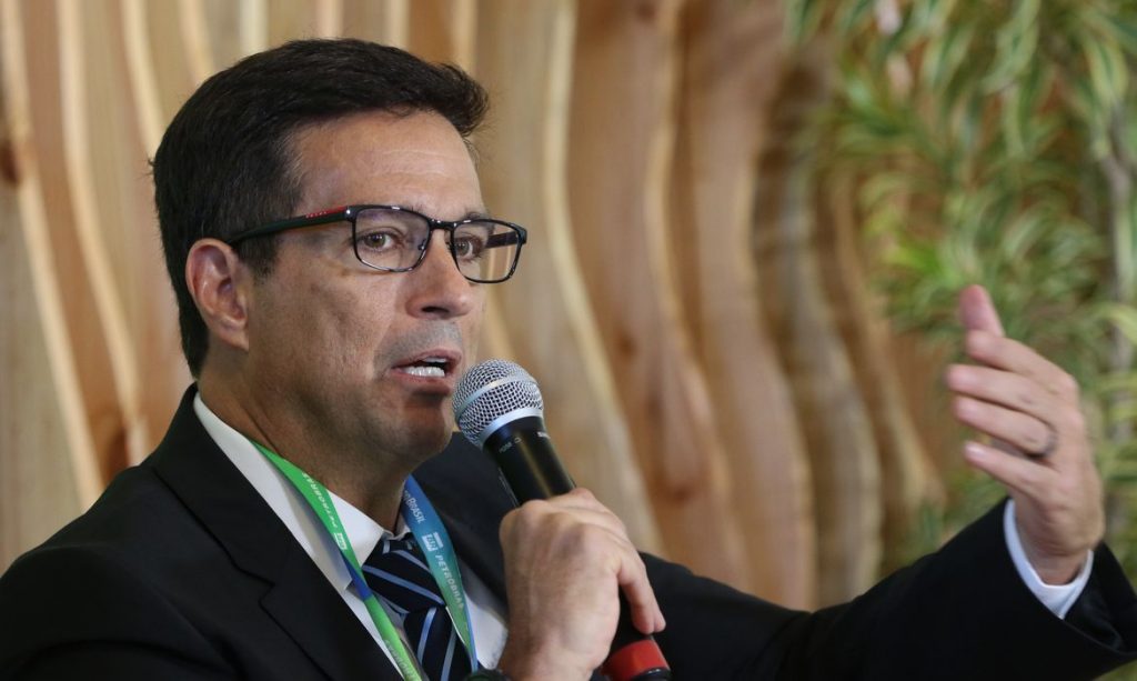 Campos Neto diz que mudança de meta pode ganhar flexibilidade