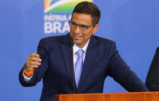 Campos Neto diz que estratégia de juros no Brasil começa a dar resultados