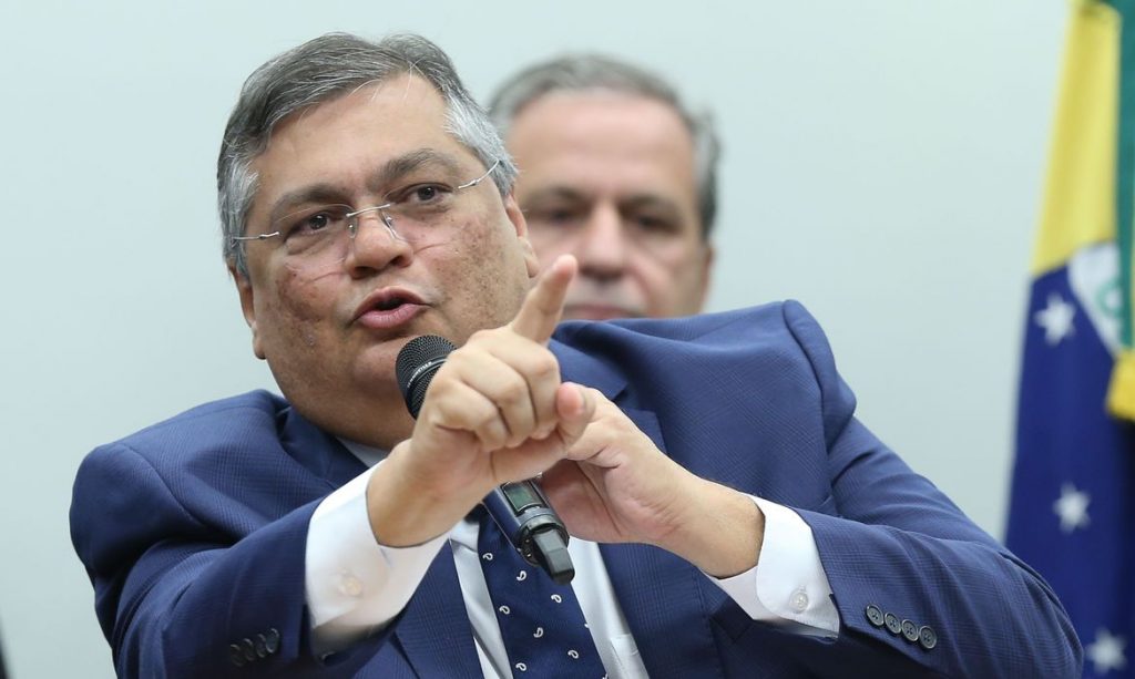 Dino manda PF investigar compra do governo Bolsonaro nunca entregue a indígenas