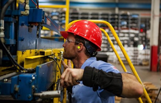 Taxa de desemprego fica em 8,5% no trimestre até abril