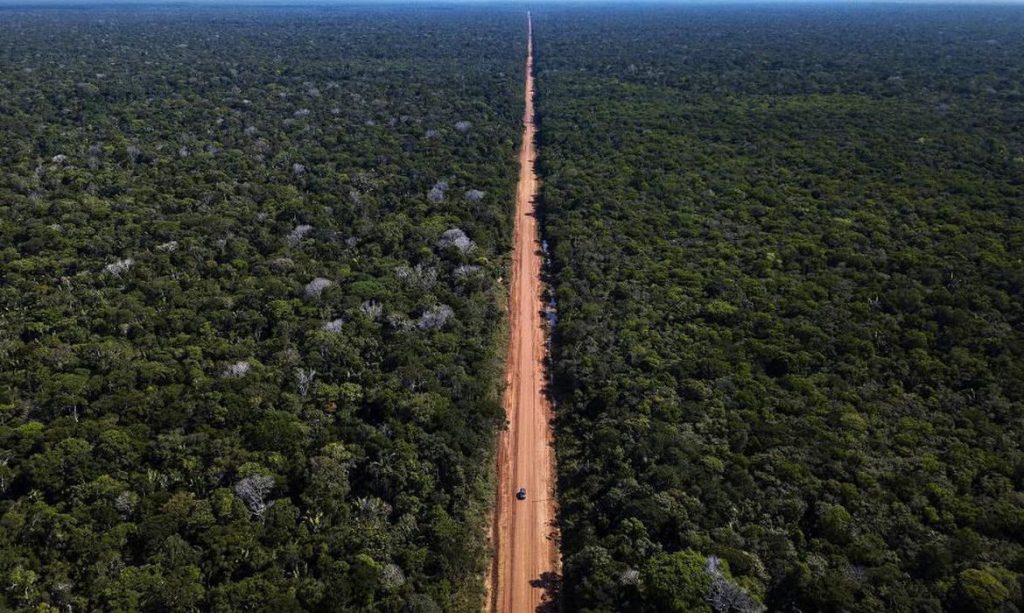 Marina Silva ironiza questionamentos sobre obras da BR-319