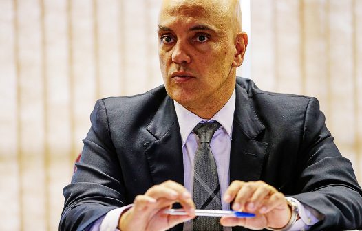 Moraes manda Telegram excluir mensagem falsa e ameaça com suspensão