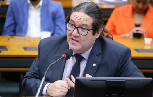 CCJ aprova PEC que anistia partidos e políticos de multas milionárias