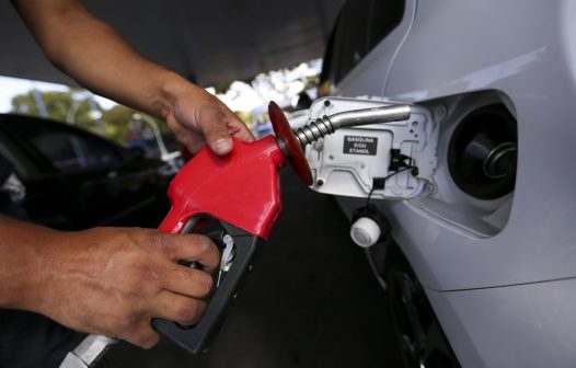 Petrobras anuncia corte dos preços da gasolina, do diesel e do GLP