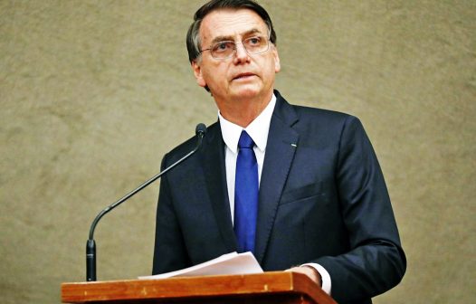 Bolsonaro espera pedido de vista para adiar decisão que pode torná-lo inelegível