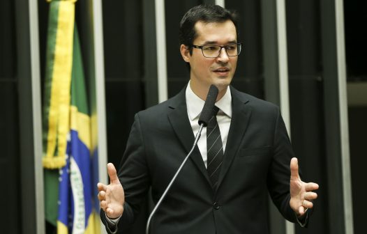 Deltan presta depoimento à Polícia Federal sobre críticas ao TSE