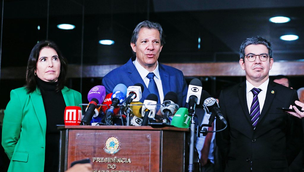 Haddad conversa sobre arcabouço no Senado e defende diálogo com Câmara