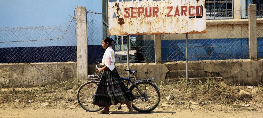 Maioria da população mundial tem algum preconceito contra mulheres