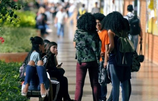 Um a cada cinco jovens brasileiros não estuda nem trabalha