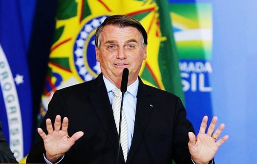 PF diz que Bolsonaro orientou empresário a ‘repassar ao máximo’ fake news