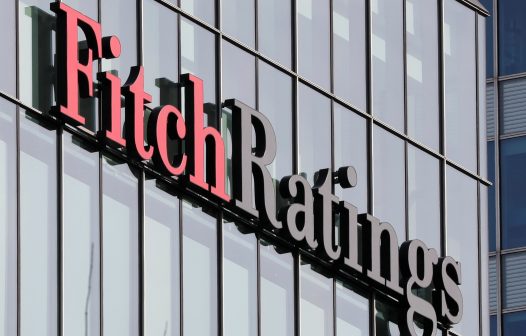 Fitch eleva rating do Brasil de BB- a BB, com perspectiva estável