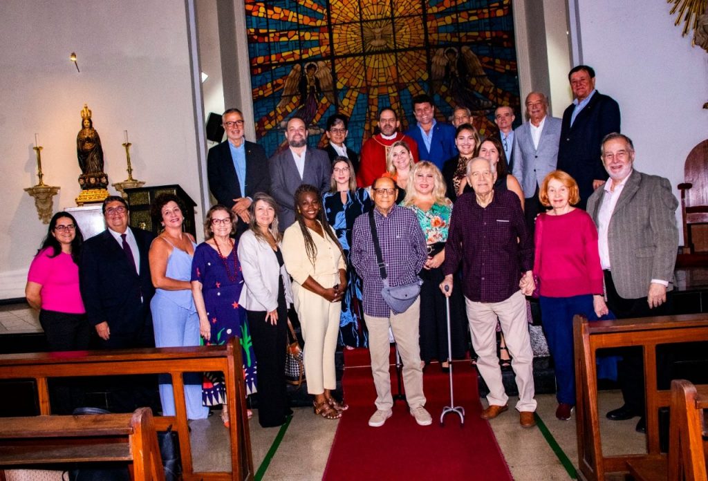 CVG-RJ reúne conselheiros, associados e diretores em missa de 57 anos da entidade