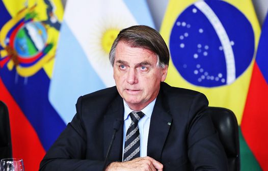 Bolsonaro diz que estratégia de confissão de Mauro Cid ‘é camicase’