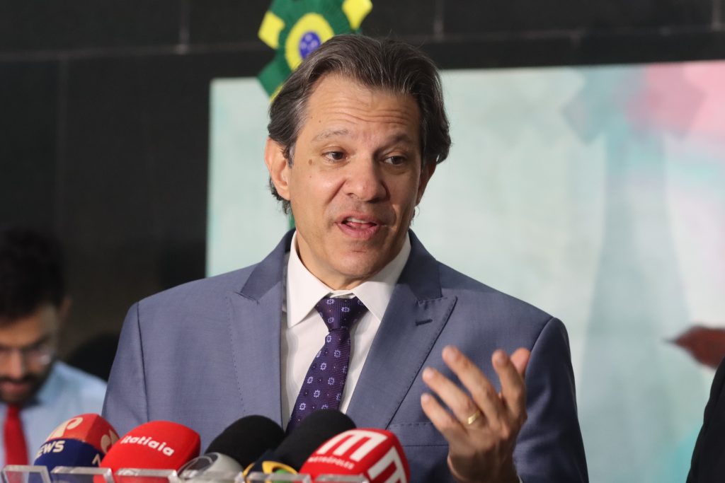 Haddad diz que governo está aberto para conversar com municípios sobre desoneração da folha