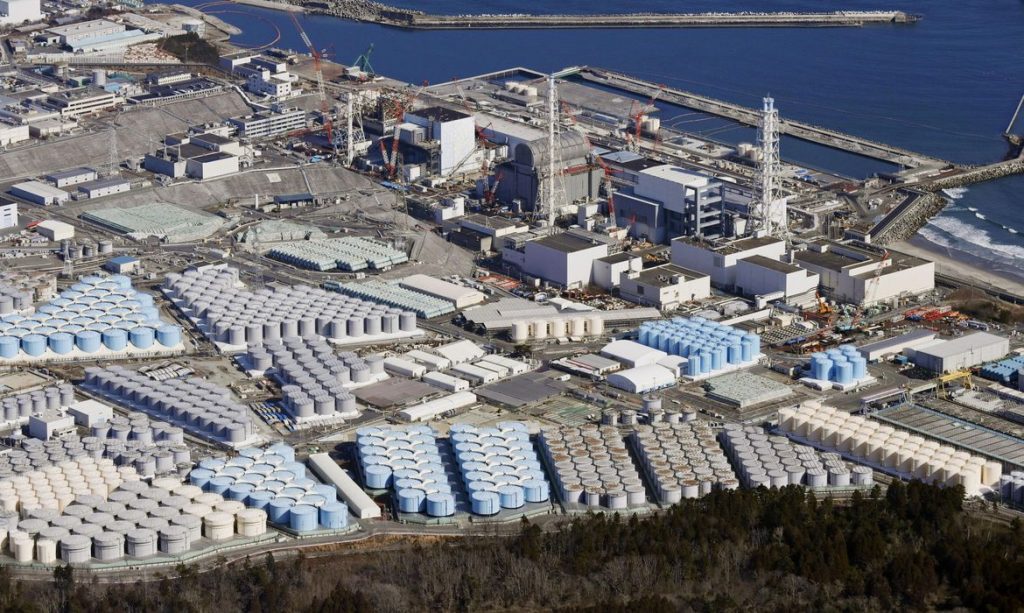 Usina nuclear de Fukushima começará a liberar água radioativa tratada no mar