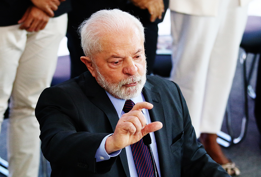 Lula sugere entrada de mais países no Brics