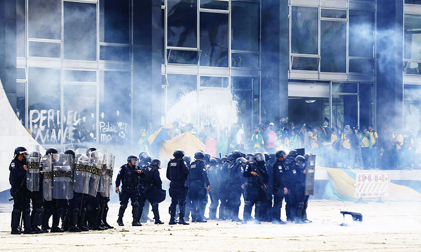 PF prende comandante da PM no DF, coronéis, major e tenente por omissão ante 8 de janeiro