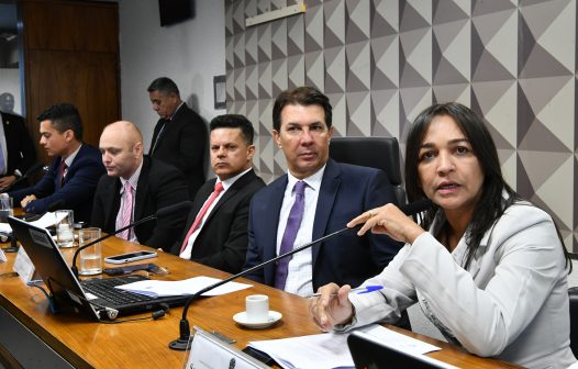 Presidente de CPMI se reúne com comandante do Exército e fala em ‘preservar instituições’