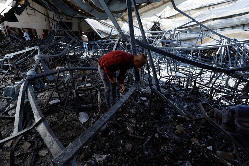 Incêndio em casamento no Iraque mata cerca de 100 pessoas e deixa outras 150 feridas